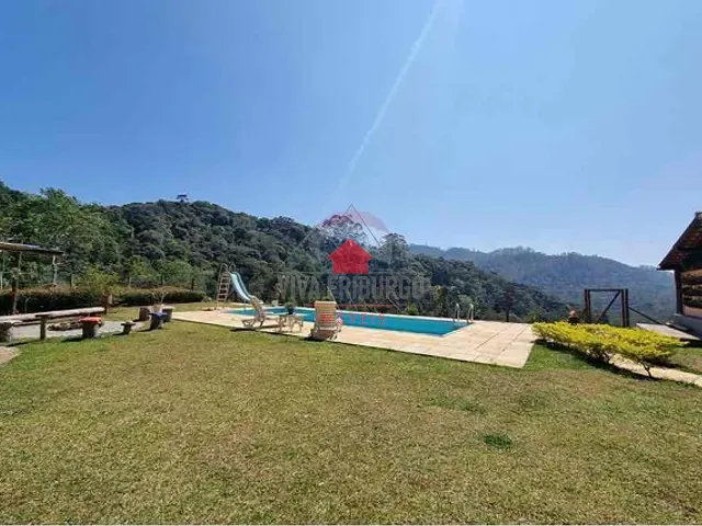 Chácara com 9270m² 10 quartos e 10 banheiros, à venda, no bairro Mury em Nova Friburgo