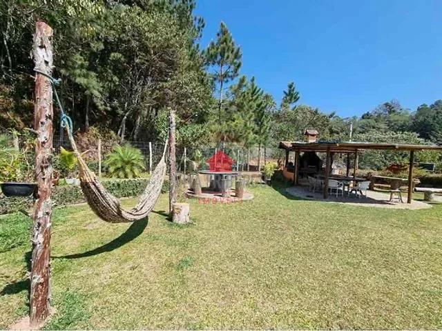 Chácara com 9270m² 10 quartos e 10 banheiros, à venda, no bairro Mury em Nova Friburgo
