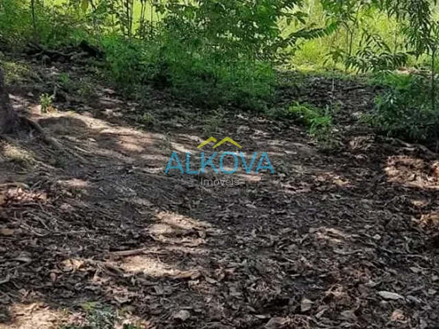 Chácara com 4000m² 2 quartos e 2 banheiros, à venda, no bairro Sapé I em Caçapava