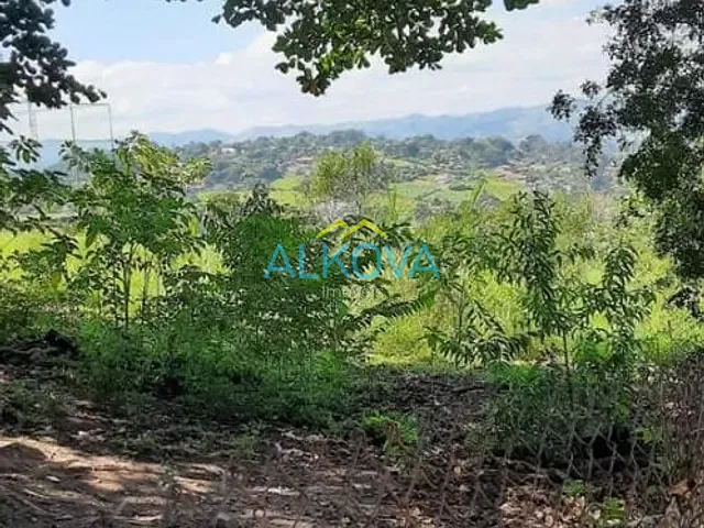 Chácara com 4000m² 2 quartos e 2 banheiros, à venda, no bairro Sapé I em Caçapava