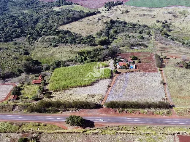 Chácara com 250m² 4 quartos e 2 banheiros, à venda, no bairro Pederneiras em Pederneiras