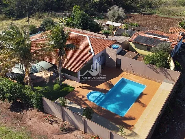Chácara com 250m² 4 quartos e 2 banheiros, à venda, no bairro Pederneiras em Pederneiras