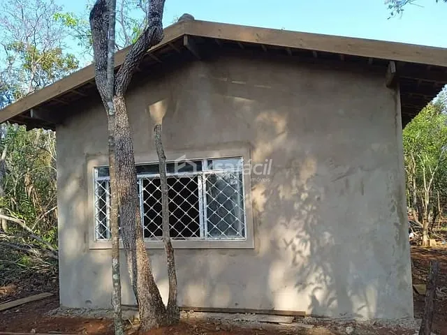 Chácara com 2500m² 1 quarto e 2 banheiros, à venda, no bairro Chácara dos Poderes em Campo Grande