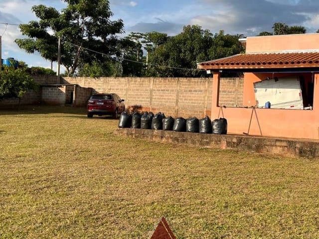 Chácara 2 quartos e 2 banheiros, à venda, no bairro Restinga em Restinga