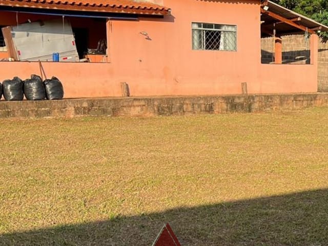 Chácara 2 quartos e 2 banheiros, à venda, no bairro Restinga em Restinga