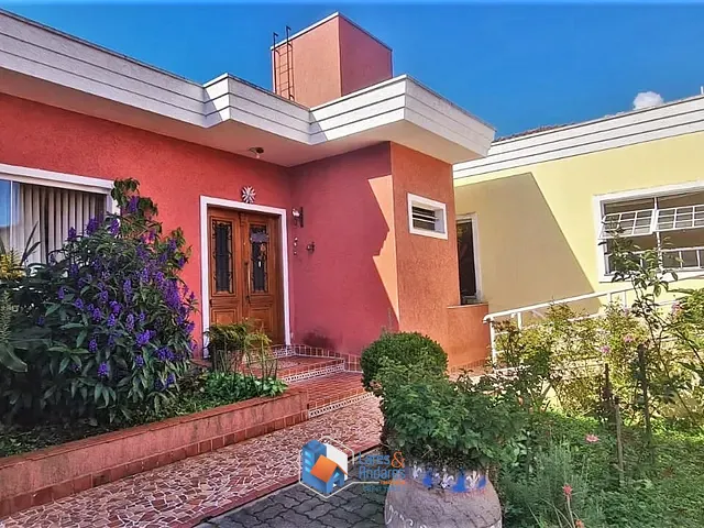 Chácara com 1000m² 5 quartos e 5 banheiros, à venda, no bairro Jardim Pioneiro em Cotia