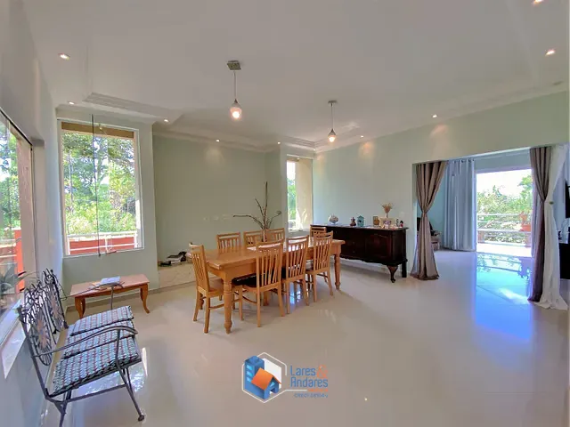 Chácara com 1000m² 5 quartos e 5 banheiros, à venda, no bairro Jardim Pioneiro em Cotia