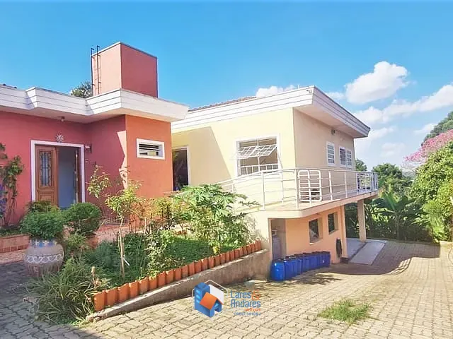 Chácara com 1000m² 5 quartos e 5 banheiros, à venda, no bairro Jardim Pioneiro em Cotia