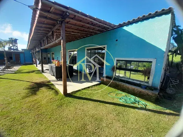 Chácara com 1000m² 5 quartos e 4 banheiros, à venda, no bairro Puris em Ibiúna