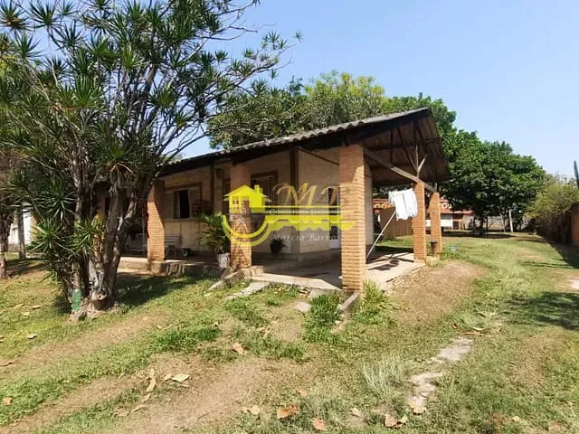 Chácara com 2500m² 2 quartos e 2 banheiros, à venda, no bairro Chácara Santos Dumont em Campinas