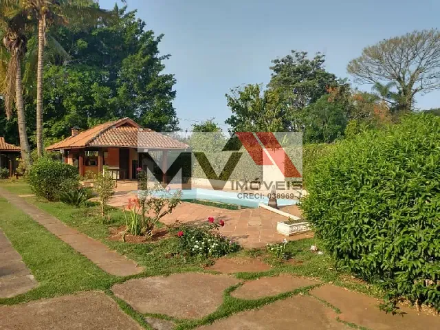 Chácara com 1800m² 3 quartos e 4 banheiros, à venda, no bairro Loteamento Chácaras Vale das Garças em Campinas