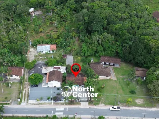 Chácara com 2016m² 3 quartos e 2 banheiros, à venda, no bairro Pinheiros em Balneário Barra do Sul