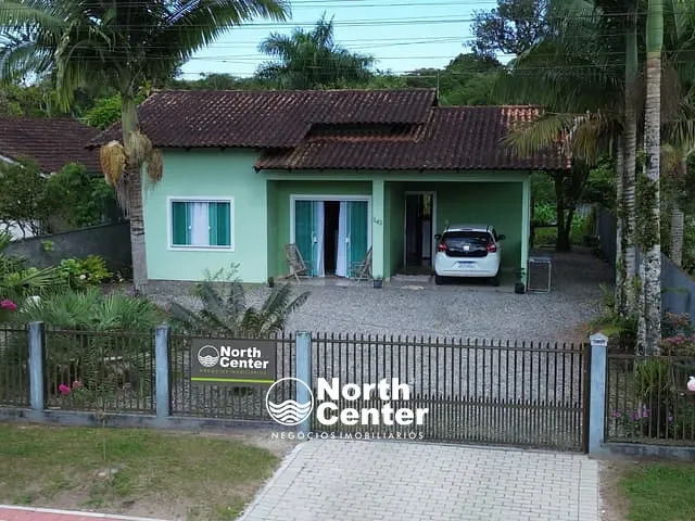 Chácara com 2016m² 3 quartos e 2 banheiros, à venda, no bairro Pinheiros em Balneário Barra do Sul