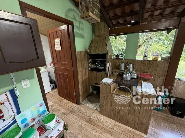 Chácara com 2016m² 3 quartos e 2 banheiros, à venda, no bairro Pinheiros em Balneário Barra do Sul