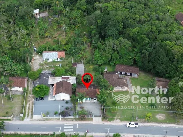 Chácara com 2016m² 3 quartos e 2 banheiros, à venda, no bairro Pinheiros em Balneário Barra do Sul
