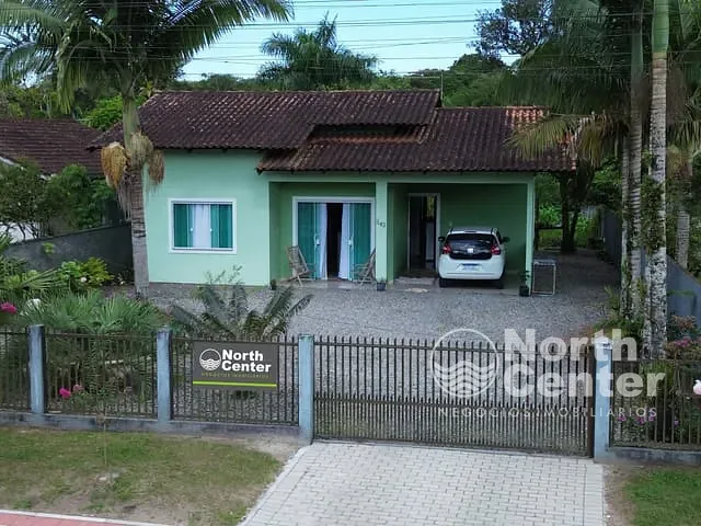 Chácara com 2016m² 3 quartos e 2 banheiros, à venda, no bairro Pinheiros em Balneário Barra do Sul
