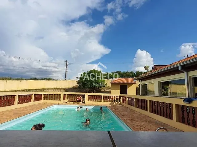 Chácara com 5000m² 3 quartos e 1 banheiro, à venda, no bairro Centro em Limeira