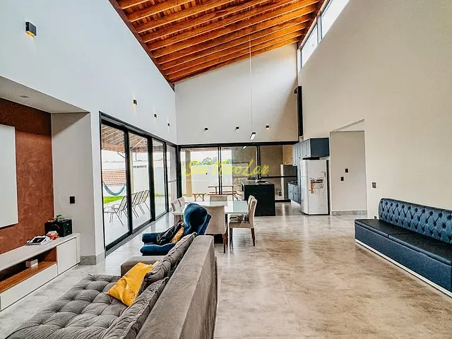 Chácara com 1000m² 4 quartos e 5 banheiros, à venda, no bairro Terras de Itaici em Indaiatuba