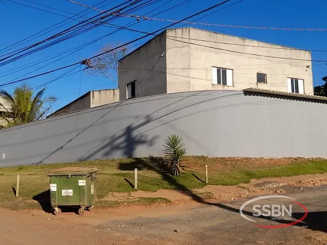 Chácara com 1319m² 4 quartos e 4 banheiros, à venda, no bairro Zona de Produção Agrícola Turística e Recreativa em Nova Odessa
