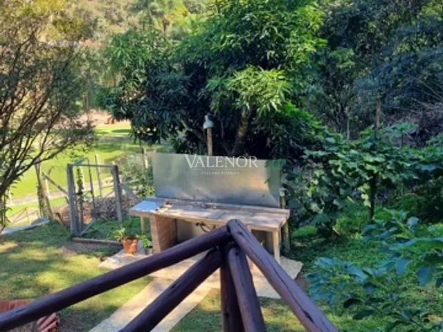 Chácara com 3000m² 2 quartos e 2 banheiros, à venda, no bairro Caxambu em Jundiaí