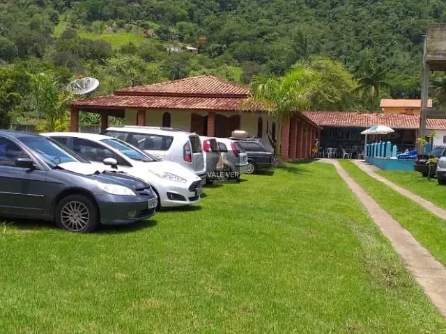 Chácara com 2818m² 3 quartos e 4 banheiros, à venda, no bairro Chácara Taquari em São José dos Campos