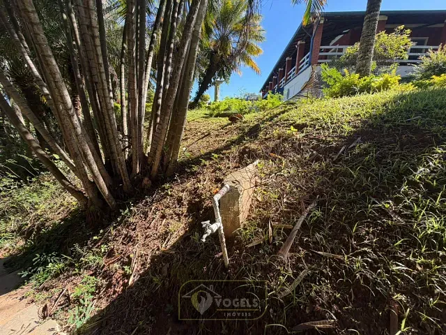 Chácara 3 quartos e 3 banheiros, à venda, no bairro Chácara Recreio Floresta em Jaguariúna