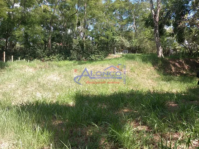 Chácara à venda, no bairro Jardim Colônia em Jacareí