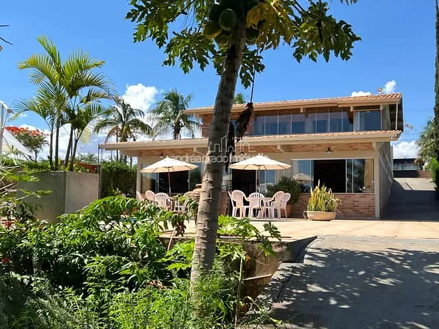 Chácara com 1400m² 4 quartos e 6 banheiros, à venda, no bairro Condomínio Porto das Águas em Porecatu