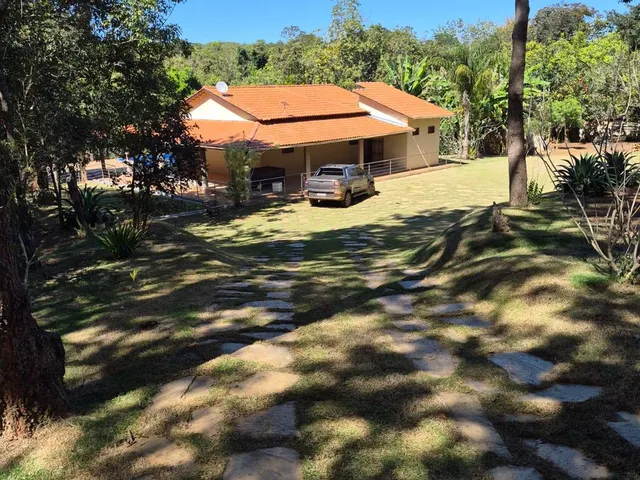 Chácara 2 quartos e 2 banheiros, à venda, no bairro Fazenda Vau das Pombas em Goiânia