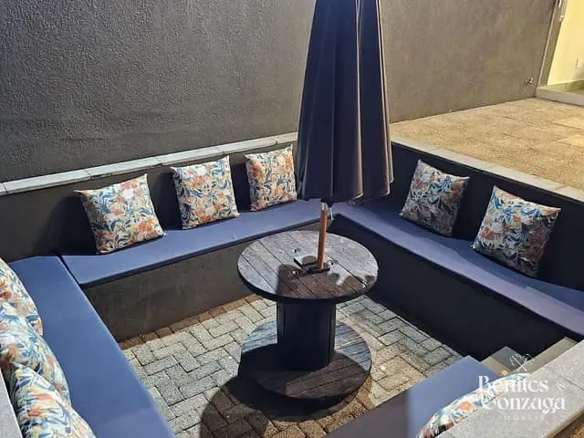 Chácara com 271m², à venda, no bairro Jardim das Flores em Maringá