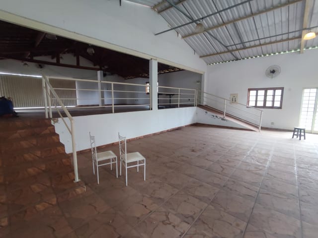 Chácara com 16500m² 8 quartos e 9 banheiros, à venda ou para alugar, no bairro Santa Isabel Tupi em Piracicaba