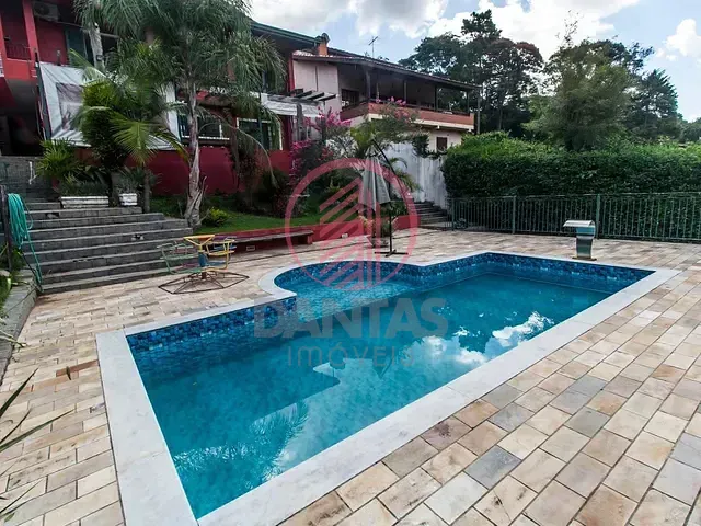 Chácara 5 quartos e 9 banheiros, para alugar, no bairro Chácara Santa Lúcia dos Ypes em Carapicuíba