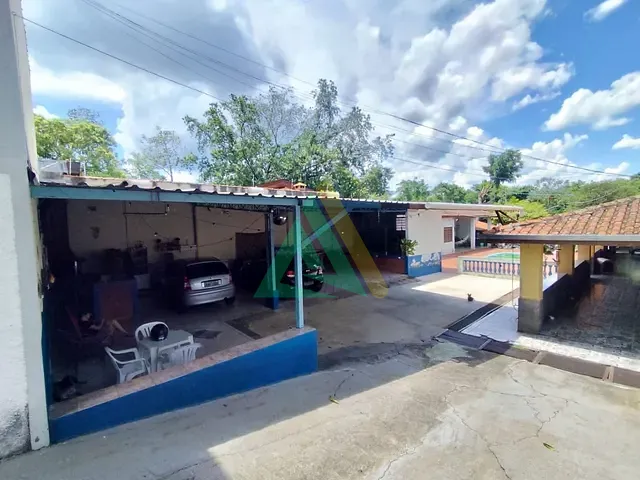 Chácara com 1580m² 4 quartos e 3 banheiros, à venda, no bairro Jardim Serra Dourada em Mogi Guaçu