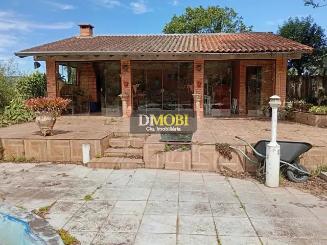 Chácara com 300m² 4 quartos e 3 banheiros, à venda, no bairro Centro (Morungava) em Gravataí
