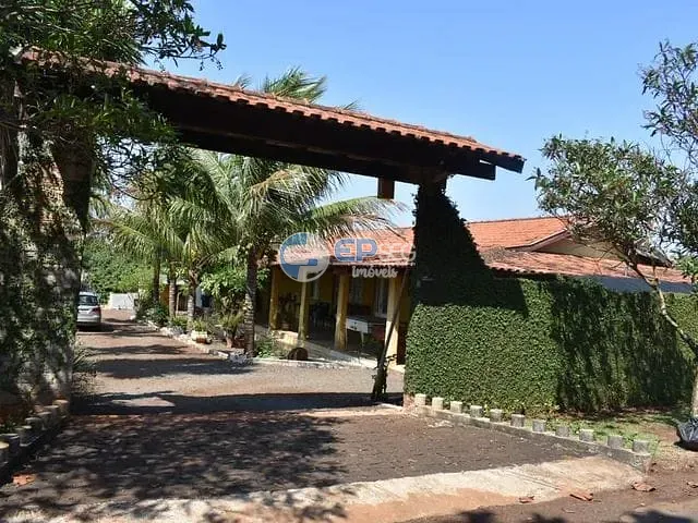 Chácara com 5000m² 2 quartos e 2 banheiros, à venda, no bairro Recanto dos Pinheiros em Cambé
