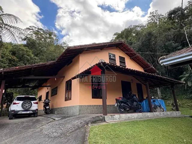 Chácara com 58000m² 2 quartos e 1 banheiro, à venda, no bairro Debossan em Nova Friburgo