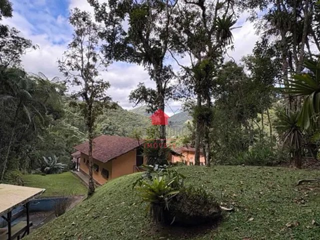 Chácara com 58000m² 2 quartos e 1 banheiro, à venda, no bairro Debossan em Nova Friburgo