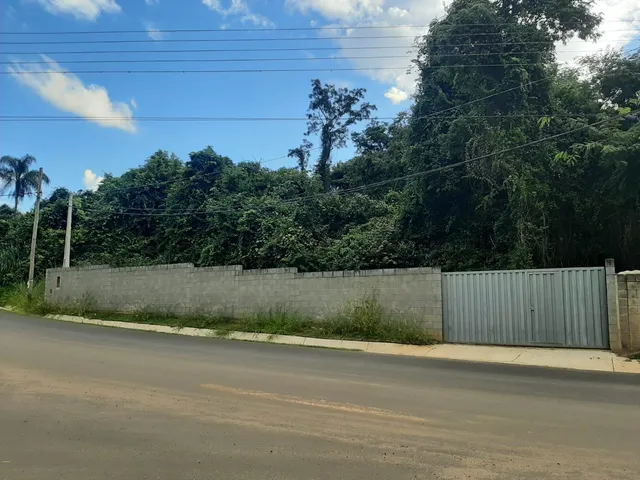 Chácara com 2049m² 2 quartos e 2 banheiros, à venda, no bairro Estância Ubá em Itirapina