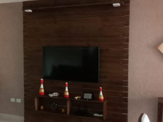 Chácara com 1200m² 3 quartos e 5 banheiros, à venda, no bairro Monterrey em Louveira