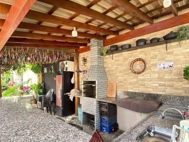 Chácara com 1000m² 3 quartos e 4 banheiros, à venda, no bairro Villagio Mundo Novo em Franca