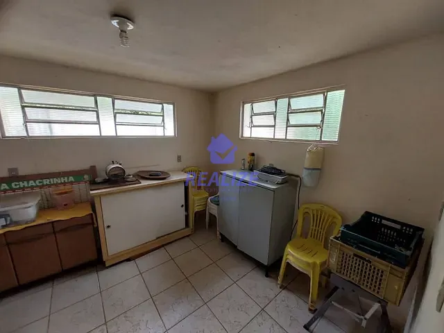 Chácara com 5000m² 4 quartos e 1 banheiro, à venda, no bairro Chácara Recreio Vista Alegre em Botucatu