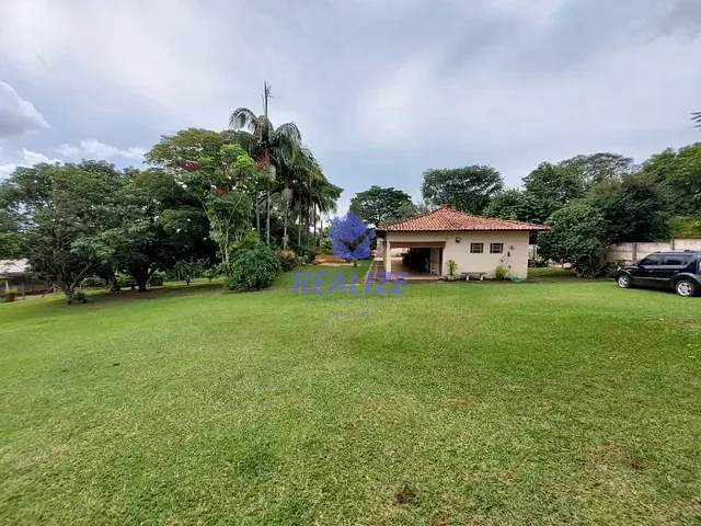 Chácara com 5000m² 4 quartos e 1 banheiro, à venda, no bairro Chácara Recreio Vista Alegre em Botucatu