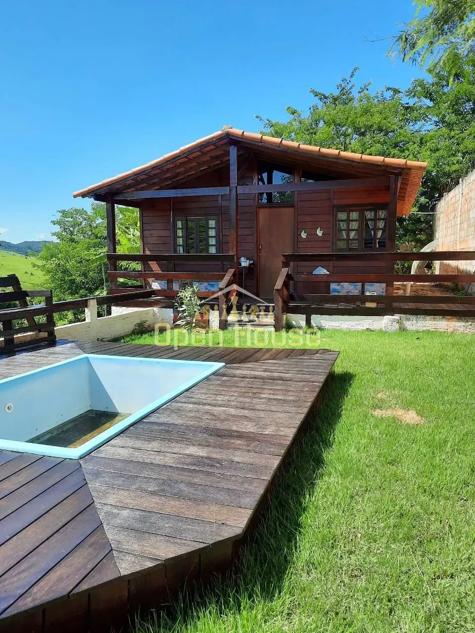 Sítio, 3 quartos, 2000 m² - Foto 1