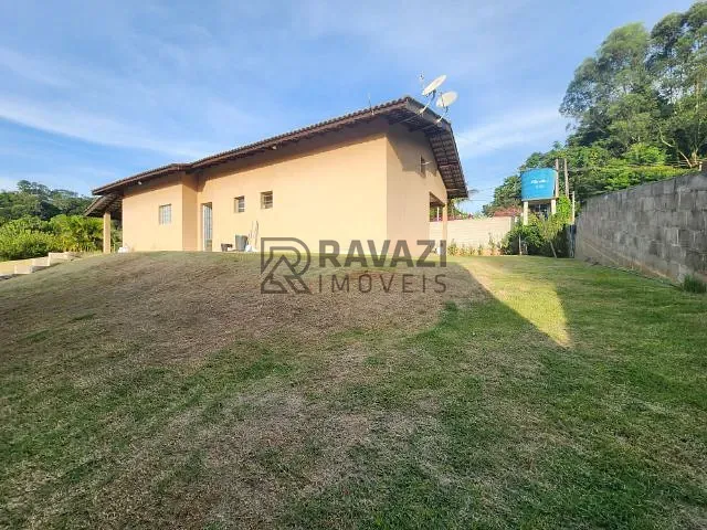 Chácara com 1500m² 3 quartos e 2 banheiros, à venda, no bairro Abadia em Louveira
