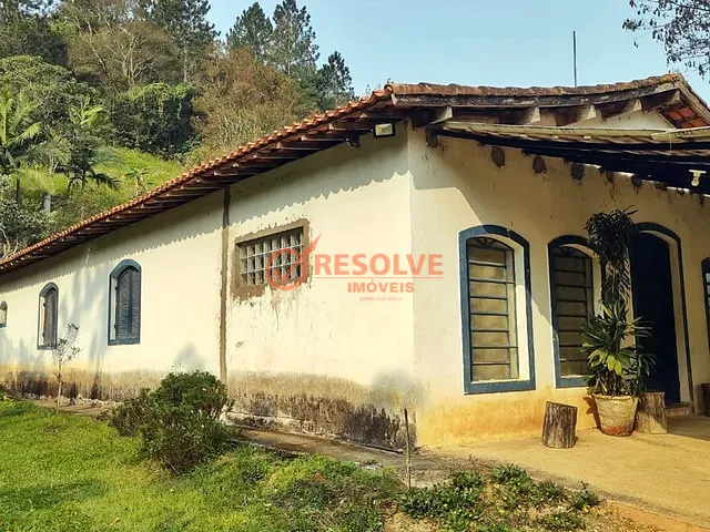 Chácara com 2446m² 3 quartos e 2 banheiros, à venda, no bairro CENTRO em Guararema