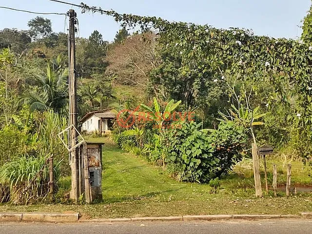 Chácara com 2446m² 3 quartos e 2 banheiros, à venda, no bairro CENTRO em Guararema