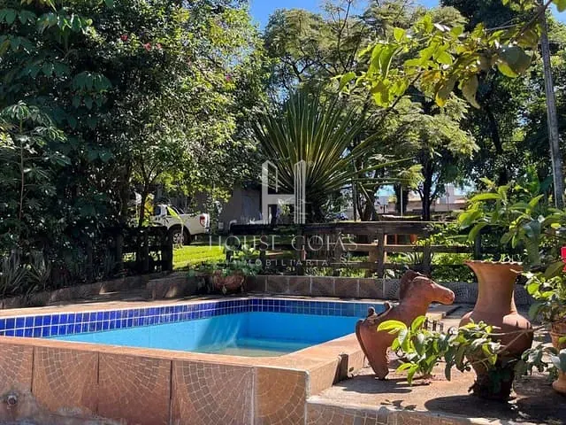 Chácara 2 quartos e 3 banheiros, à venda, no bairro Setor Barcelos em Trindade