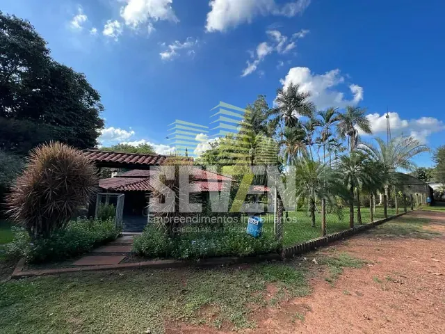 Chácara com 40000m² 2 quartos e 3 banheiros, à venda, no bairro Jardim Vitoria em Arealva