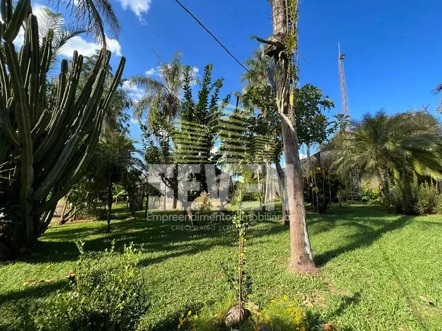 Chácara com 40000m² 2 quartos e 3 banheiros, à venda, no bairro Jardim Vitoria em Arealva