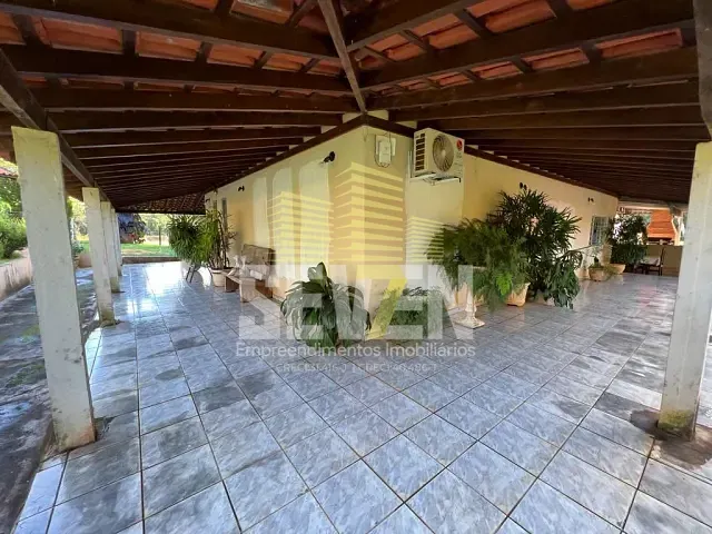 Chácara com 40000m² 2 quartos e 3 banheiros, à venda, no bairro Jardim Vitoria em Arealva